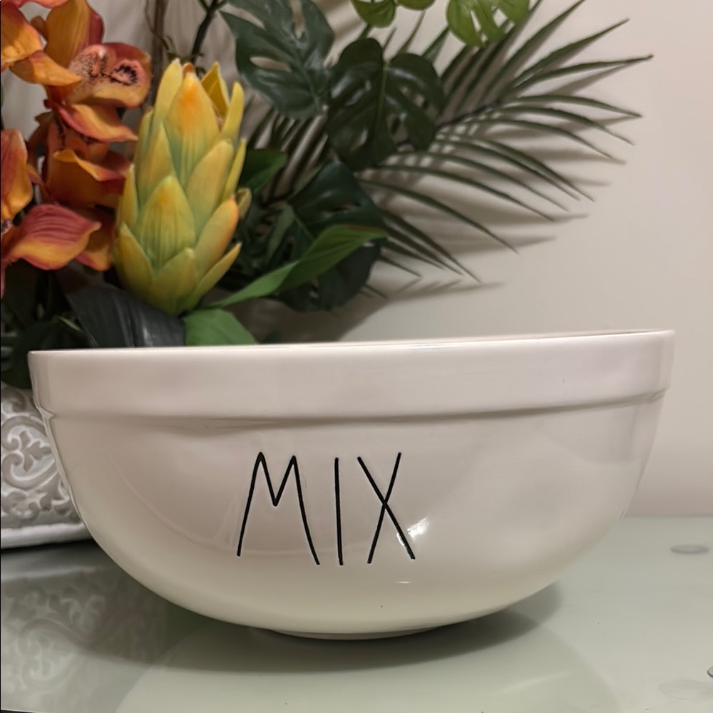 White Rae Dunn Mixing Bowl with 'MIX'